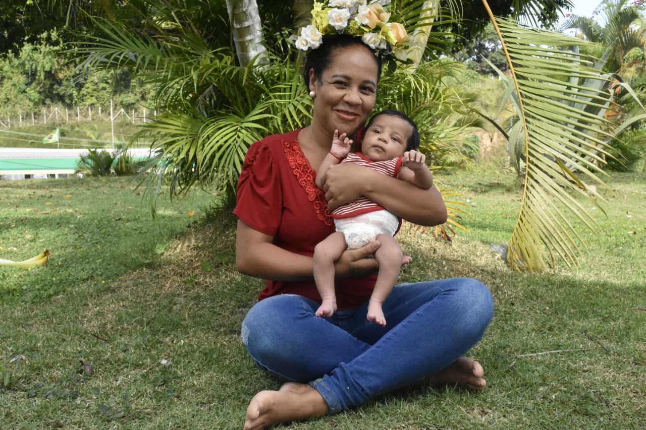 Camacã: Grupo CRAS Gestante realiza confraternização e sessão de fotos com beneficiárias